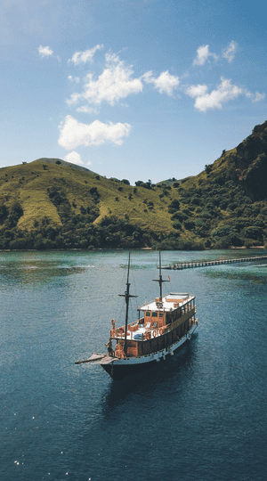 bateau de croisière Croisière à labuanbajo