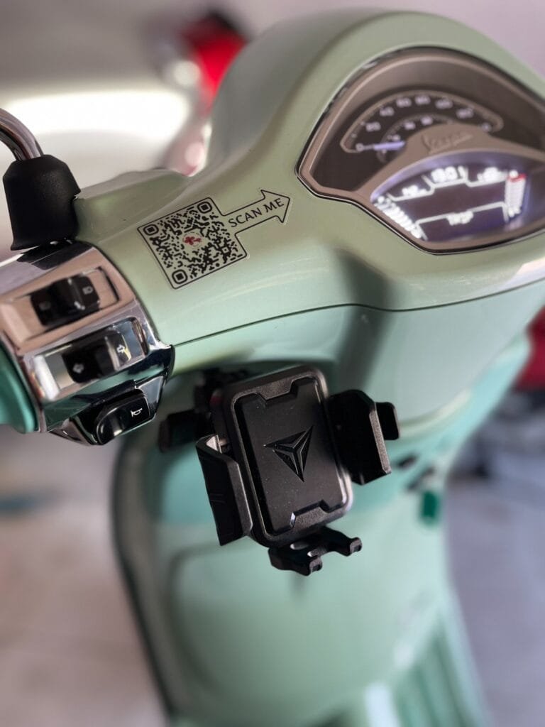 support de telephone vespa